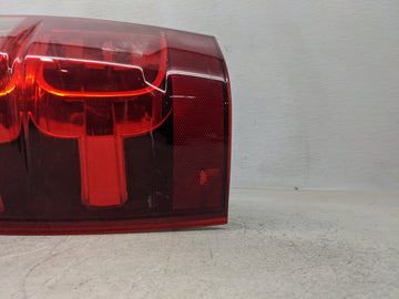 2007-2014 Chevrolet Tahoe Rear Center Lid Brake Light Tail Light