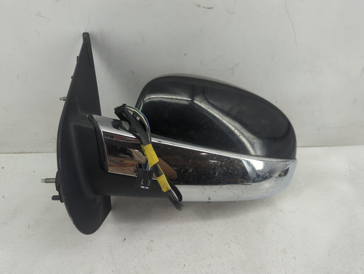 2007-2014 Chevrolet Tahoe Driver Side View Mirror - Left Door Mirror OEM Used - Oemusedautoparts1.com