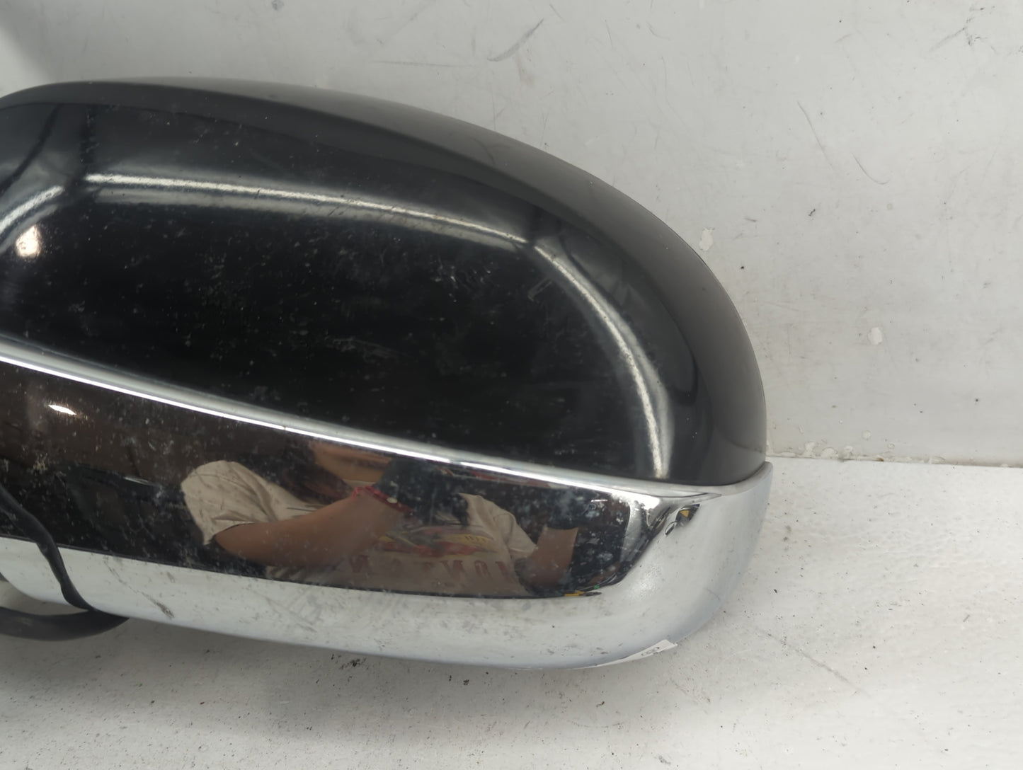 2007-2014 Chevrolet Tahoe Driver Side View Mirror - Left Door Mirror OEM Used - Oemusedautoparts1.com