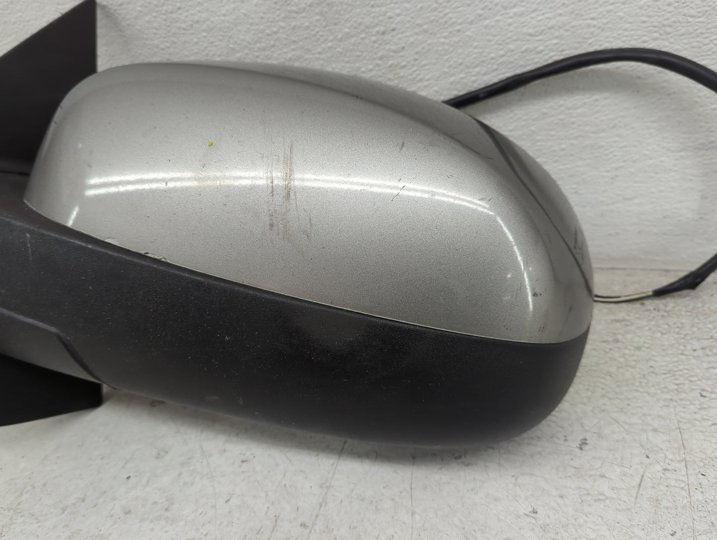 2007-2014 Chevrolet Tahoe Driver Side View Mirror - Left Door Mirror OEM Used - Oemusedautoparts1.com