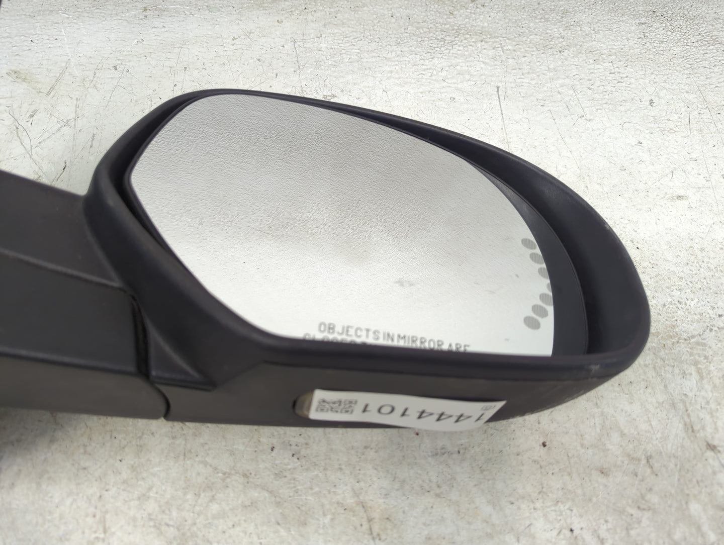2007-2008 Chevrolet Tahoe Passenger Side View Mirror - Right Door Mirror OEM Used - Oemusedautoparts1.com