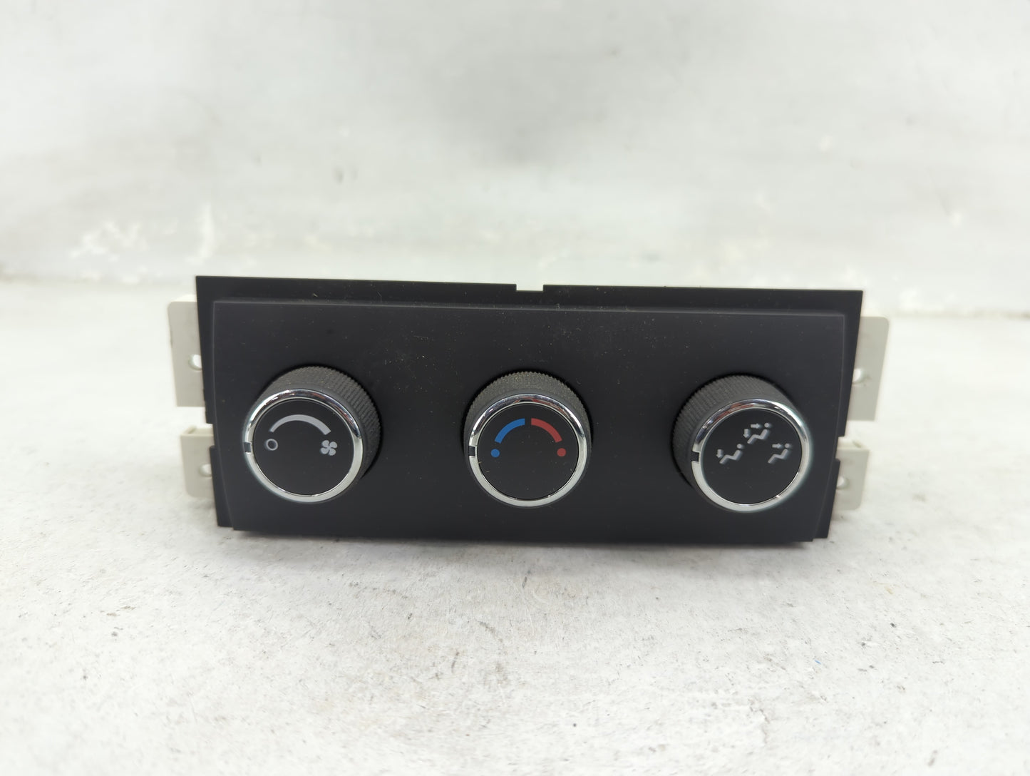 2007-2014 Chevrolet Tahoe Climate Control Module Temperature AC/Heater Replacement P/N:15109353C Fits OEM Used Auto Parts - 