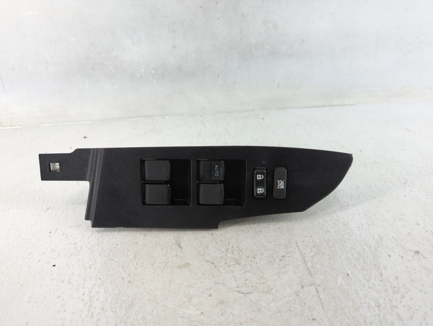 2007-2014 Chevrolet Tahoe Master Power Window Switch Replacement Driver Side Left P/N:74232-02E70 Fits OEM Used Auto Parts -