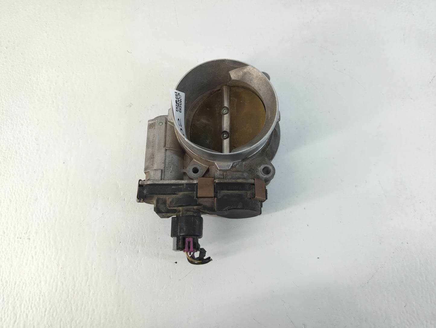 2007-2008 Chevrolet Tahoe Throttle Body P/N:RME87-3A 0760 Fits Fits 2006 2007 2008 2009 OEM Used Auto Parts - Oemusedautopar