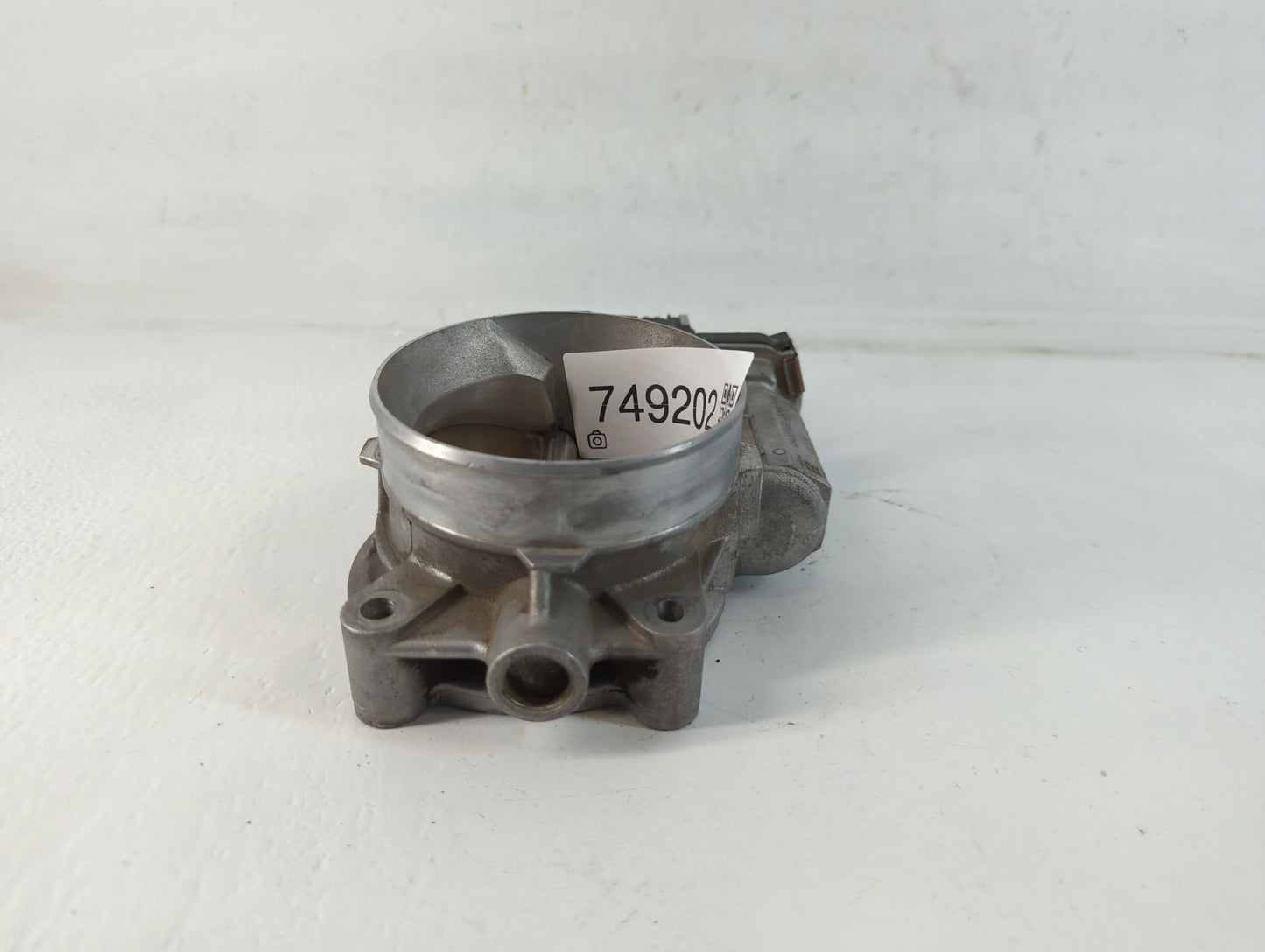 2007-2008 Chevrolet Tahoe Throttle Body P/N:RME87-3A 0760 Fits Fits 2006 2007 2008 2009 OEM Used Auto Parts - Oemusedautopar