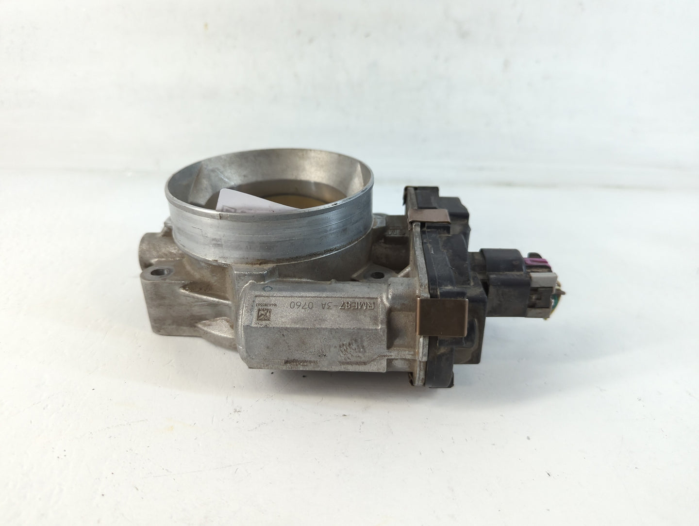 2007-2008 Chevrolet Tahoe Throttle Body P/N:RME87-3A 0760 Fits Fits 2006 2007 2008 2009 OEM Used Auto Parts - Oemusedautopar