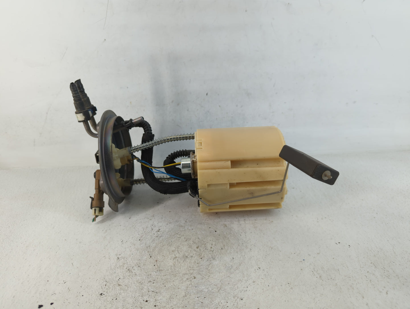 2007-2007 Chevrolet Tahoe Electrical Gas Fuel Pump Assembly - Oemusedautoparts1.com