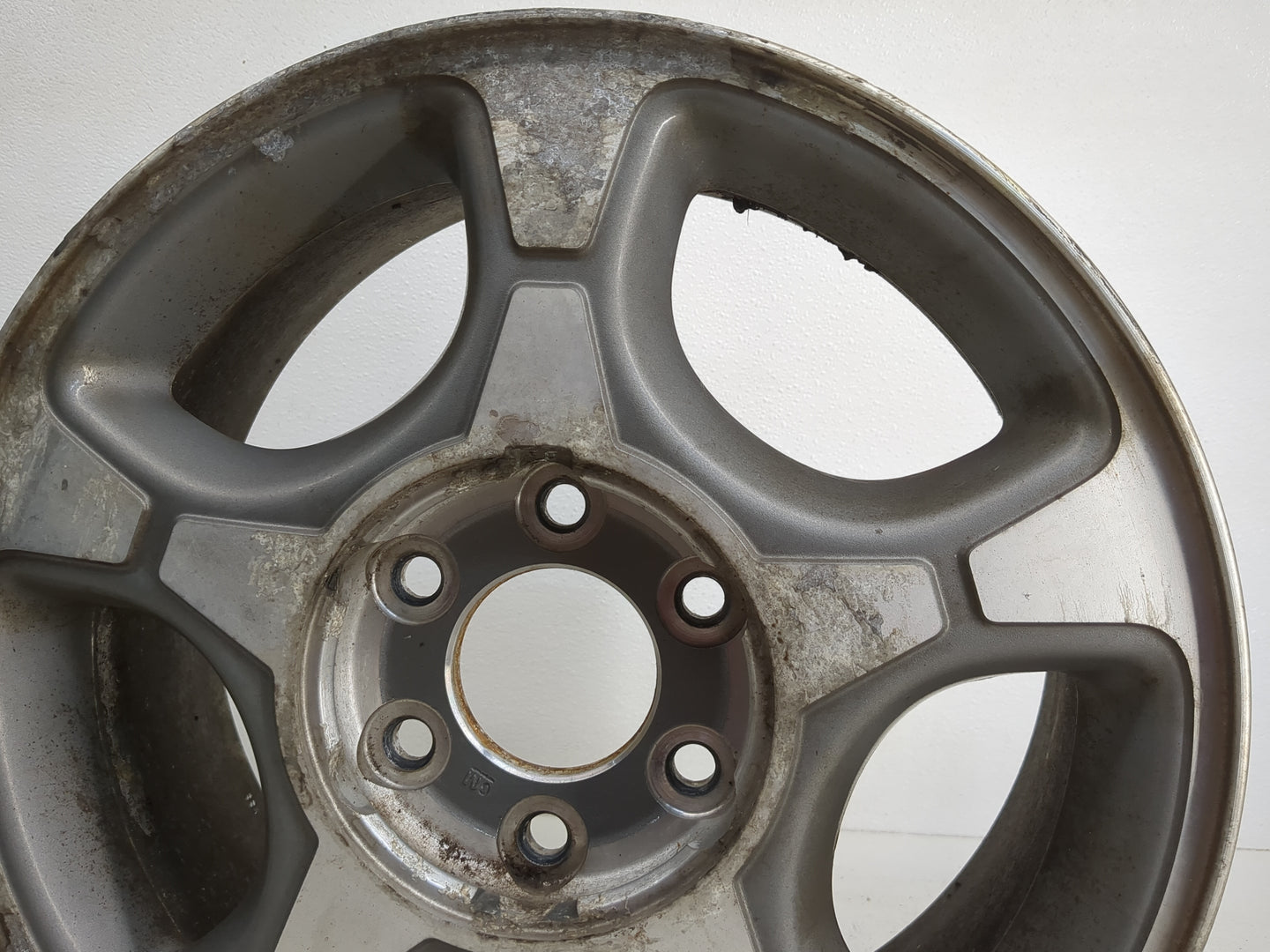 2004-2009 Chevrolet Trailblazer Oem Wheel Rim 1145786 - Oemusedautoparts1.com