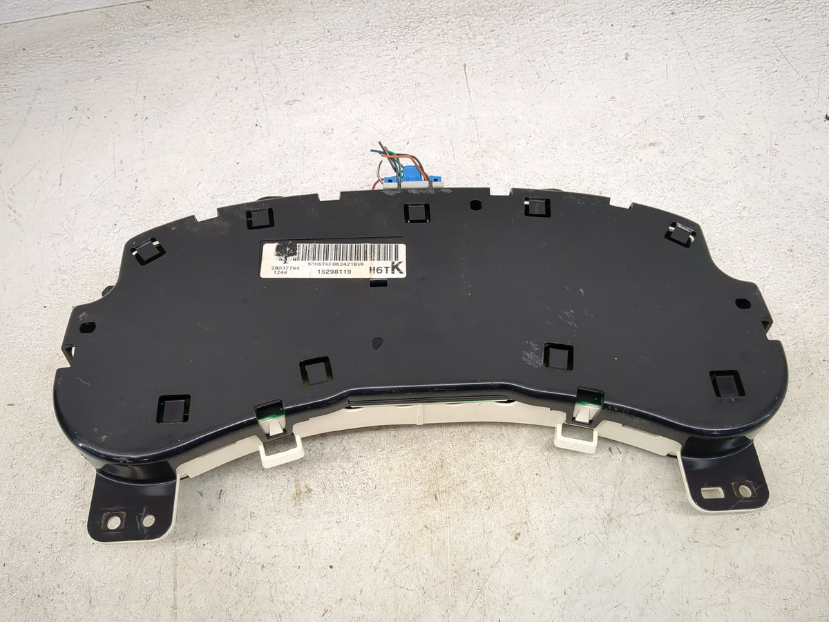 2006-2009 Chevrolet Trailblazer Instrument Cluster Speedometer Gauges P/N:15298119 28037764 Miles:158K Fits OEM Used Auto Pa