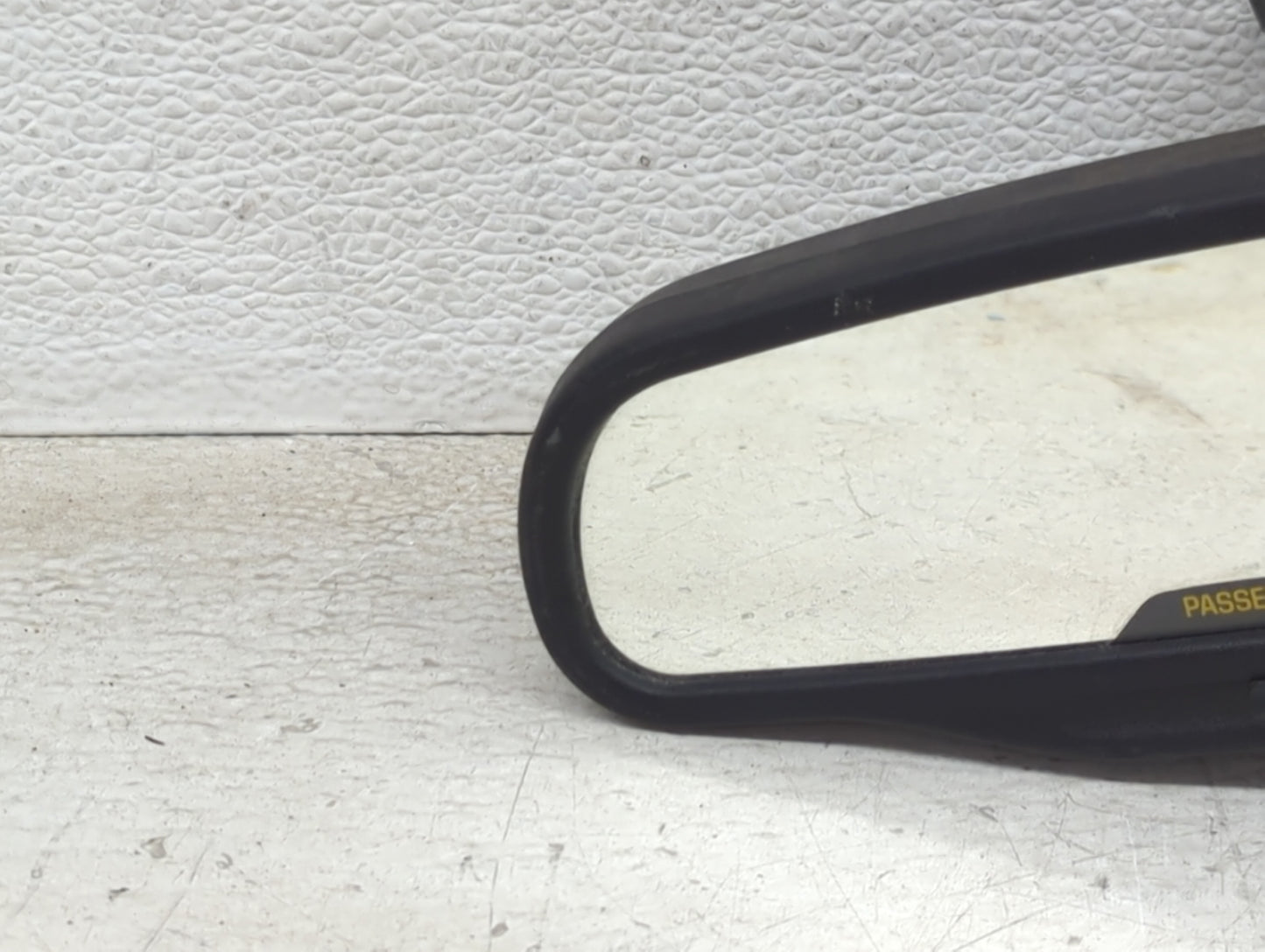 2007 Chevrolet Trailblazer Interior Rear View Mirror Replacement OEM Fits OEM Used Auto Parts - Oemusedautoparts1.com