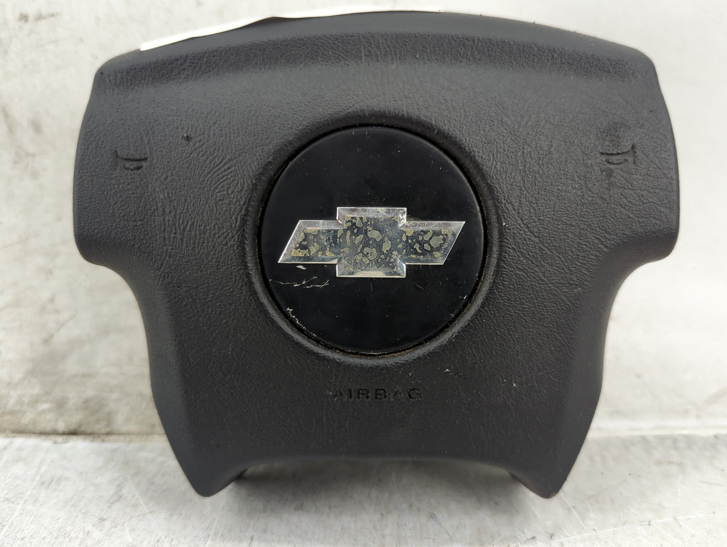 2006 Chevrolet Trailblazer Air Bag Driver Left Steering Wheel Mounted - Oemusedautoparts1.com