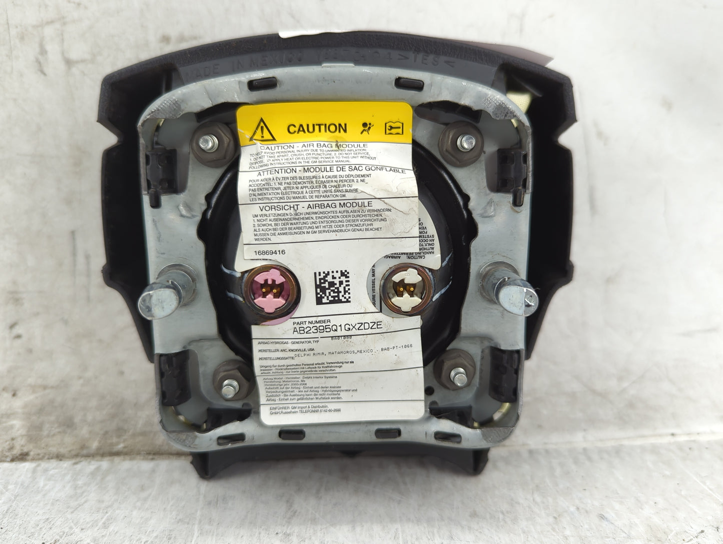2006 Chevrolet Trailblazer Air Bag Driver Left Steering Wheel Mounted - Oemusedautoparts1.com