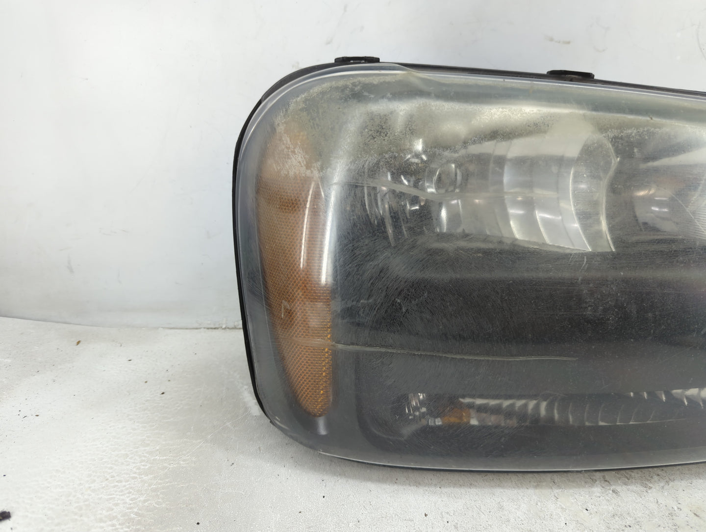 2006 Chevrolet Trailblazer Driver Left Oem Head Light Headlight Lamp - Oemusedautoparts1.com