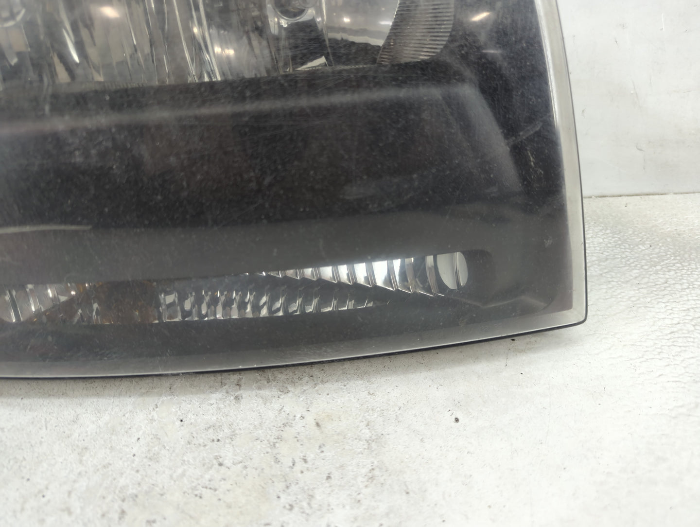 2006 Chevrolet Trailblazer Driver Left Oem Head Light Headlight Lamp - Oemusedautoparts1.com