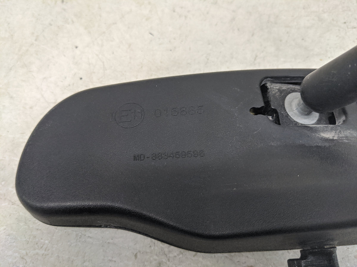 2007 Chevrolet Trailblazer Interior Rear View Mirror Replacement OEM P/N:E11015885 MD-883459596 Fits OEM Used Auto Parts - O