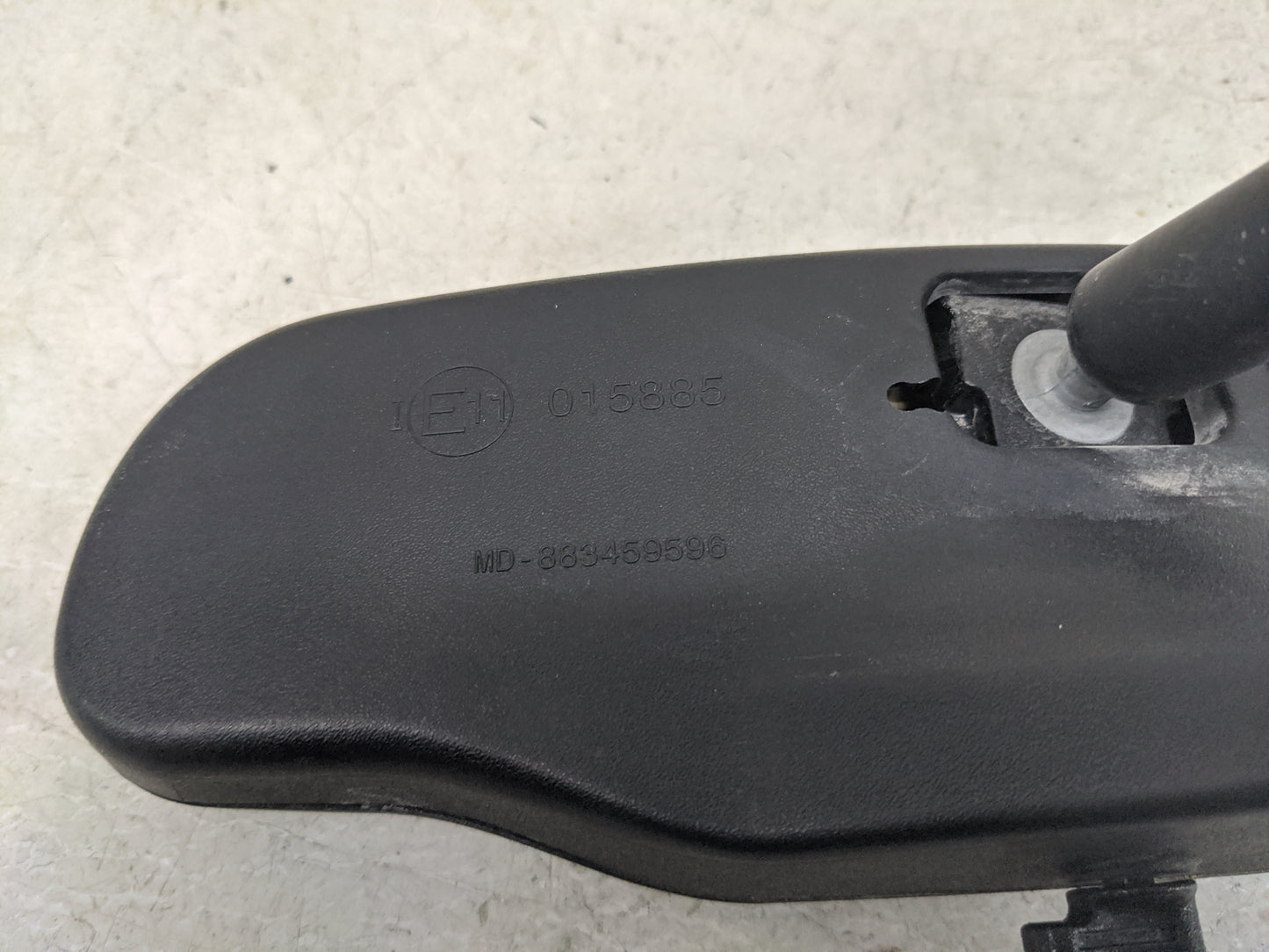 2007 Chevrolet Trailblazer Interior Rear View Mirror Replacement OEM P/N:015885 MD-883459596 Fits OEM Used Auto Parts - Oemu