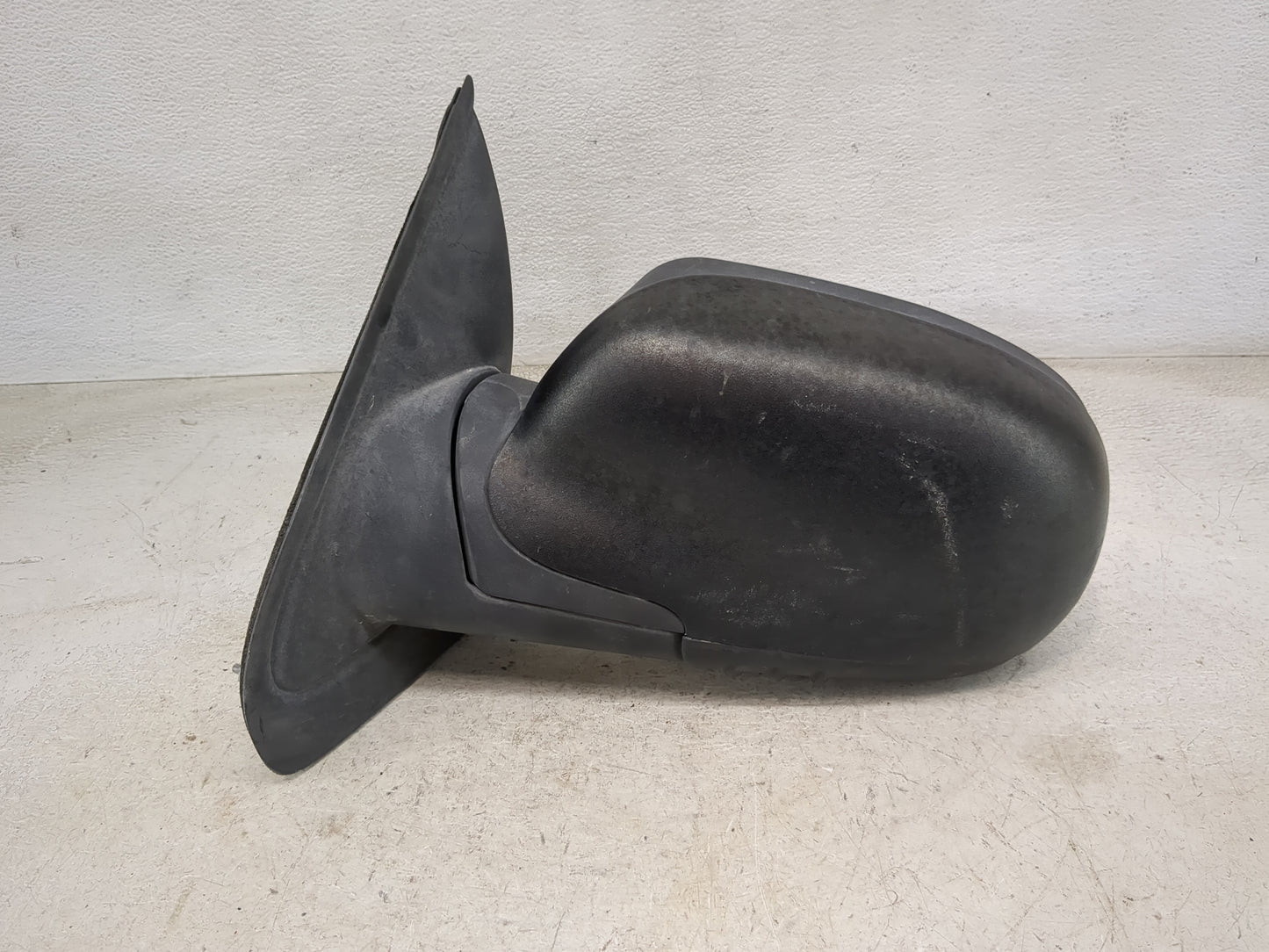 2002-2009 Chevrolet Trailblazer Driver Side View Mirror - Left Door Mirror OEM Used - Oemusedautoparts1.com