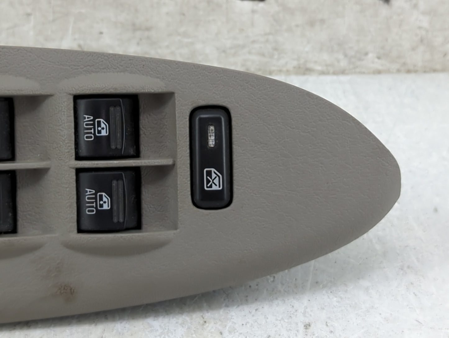 2006-2009 Chevrolet Trailblazer Master Power Window Switch Replacement Driver Side Left P/N:25867005 BP25867005Z150514895 Fi