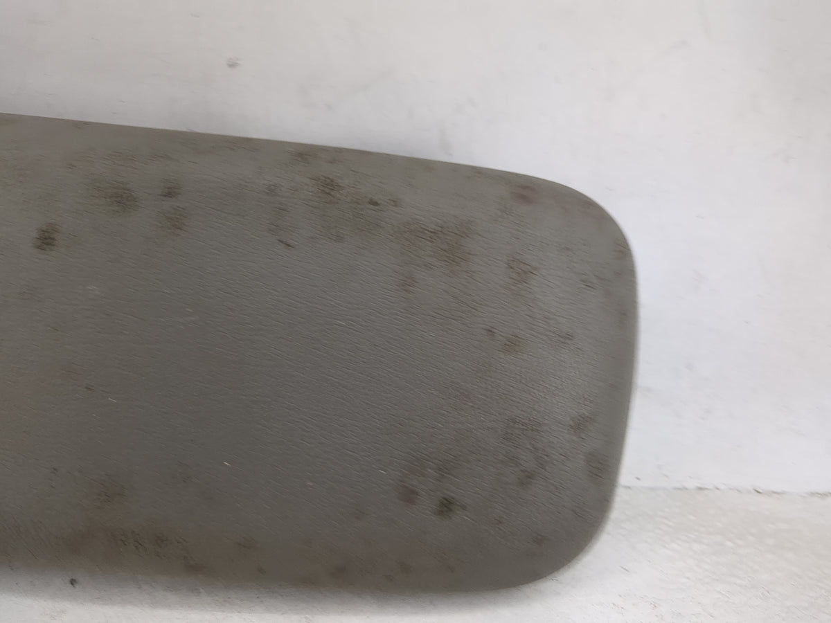 2007 Chevrolet Trailblazer Center Console Armrest Cover Lid Fits OEM Used Auto Parts - Oemusedautoparts1.com