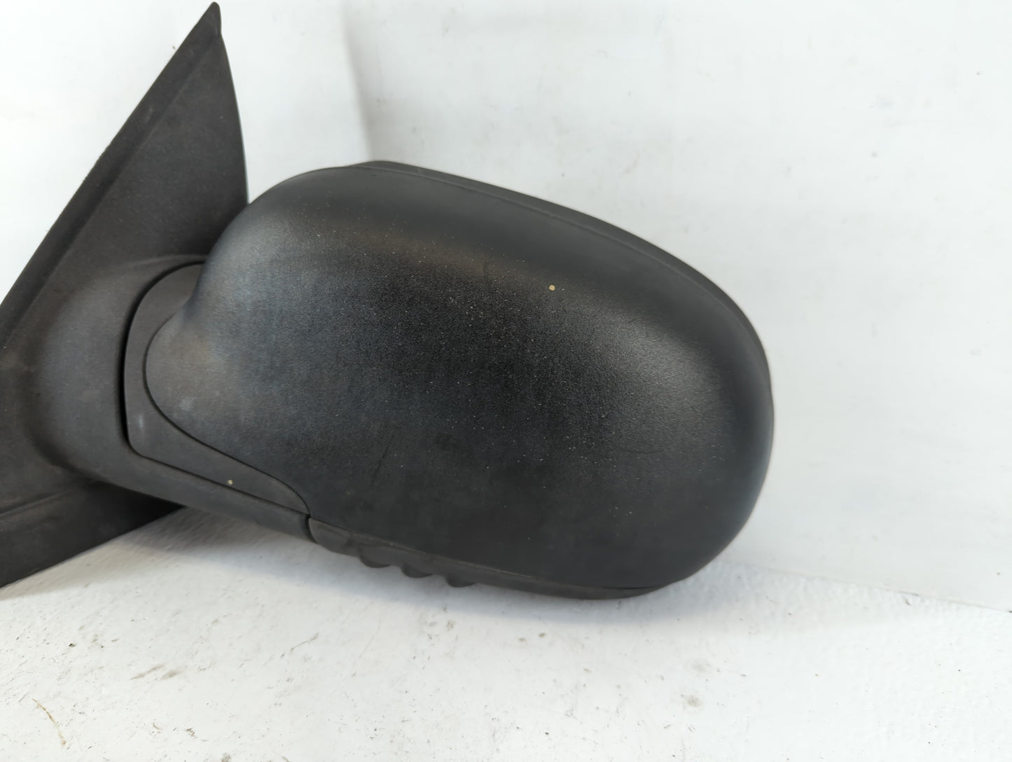2002 Chevrolet Trailblazer Passenger Right Side View Manual Door Mirror - Oemusedautoparts1.com