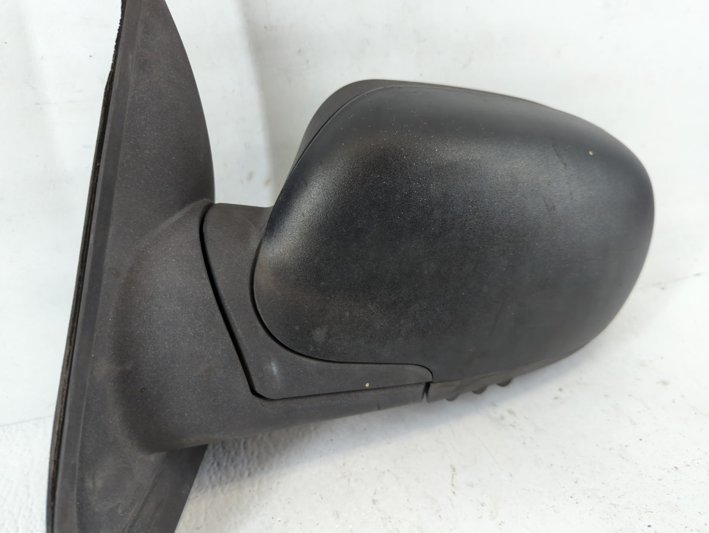2002 Chevrolet Trailblazer Passenger Right Side View Manual Door Mirror - Oemusedautoparts1.com