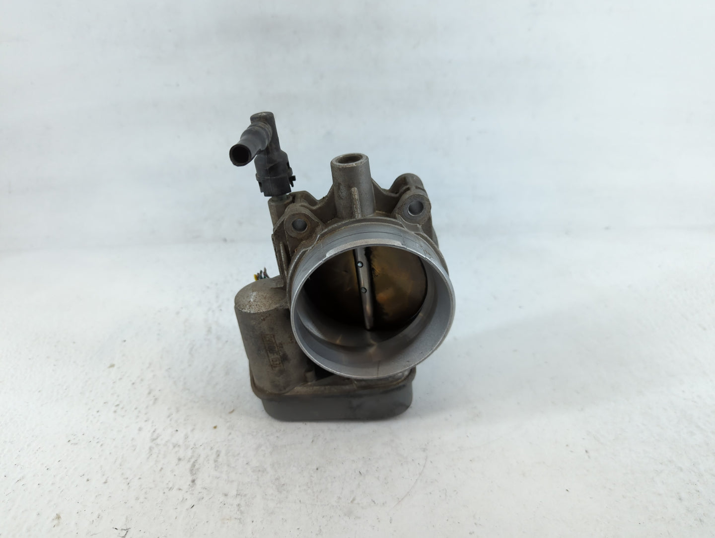 2003-2007 Chevrolet Trailblazer Throttle Body P/N:29706F 1531 Fits Fits 2003 2004 2005 2006 2007 OEM Used Auto Parts - Oemus
