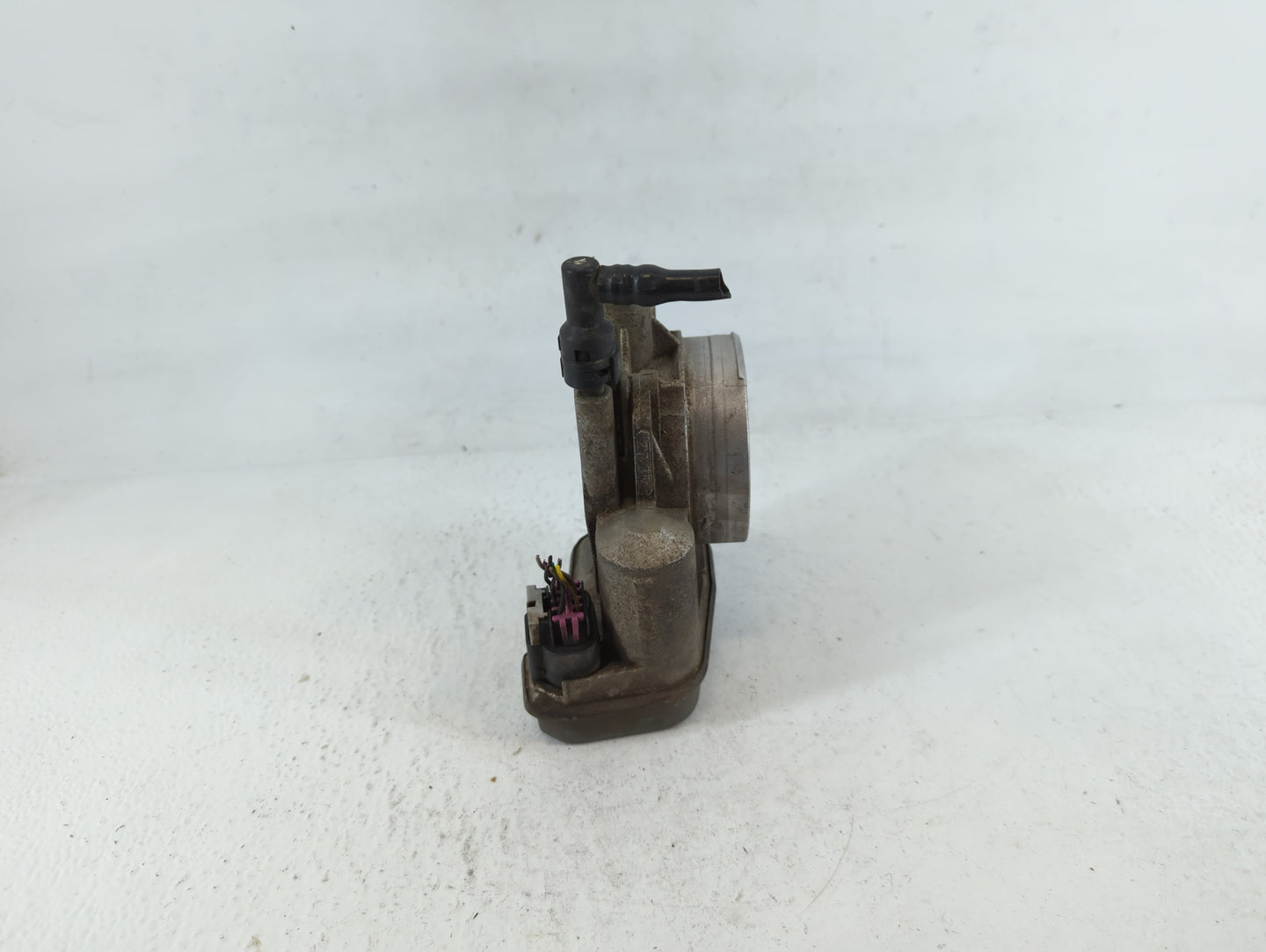 2003-2007 Chevrolet Trailblazer Throttle Body P/N:29706F 1531 Fits Fits 2003 2004 2005 2006 2007 OEM Used Auto Parts - Oemus