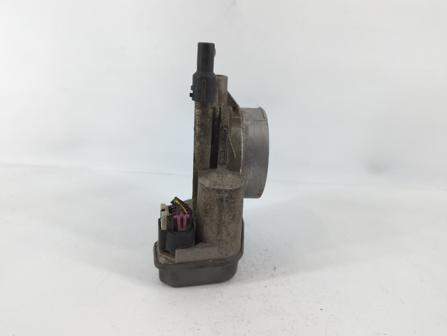 2003-2007 Chevrolet Trailblazer Throttle Body P/N:085 07F 0673 Fits Fits 2003 2004 2005 2006 2007 OEM Used Auto Parts - Oemu