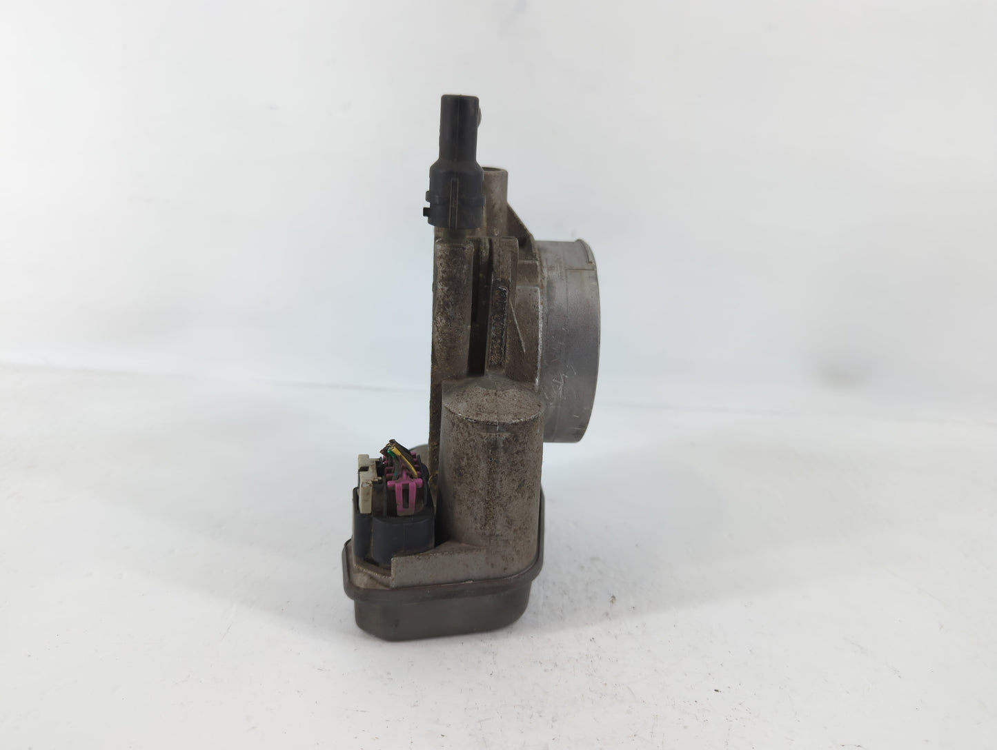 2003-2007 Chevrolet Trailblazer Throttle Body P/N:085 07F 0673 Fits Fits 2003 2004 2005 2006 2007 OEM Used Auto Parts - Oemu