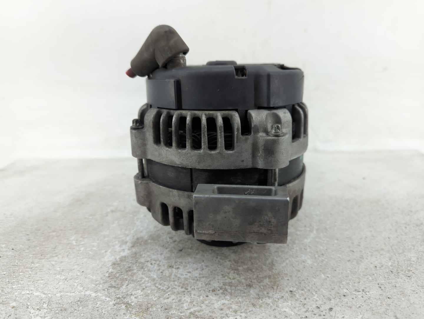 2007 Chevrolet Trail Blazer Alternator Replacement Generator Charging Assembly Engine OEM Fits Fits 2008 2009 OEM Used Auto 