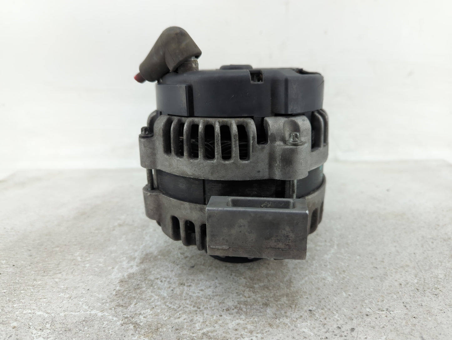2007 Chevrolet Trail Blazer Alternator Replacement Generator Charging Assembly Engine OEM Fits Fits 2008 2009 OEM Used Auto 