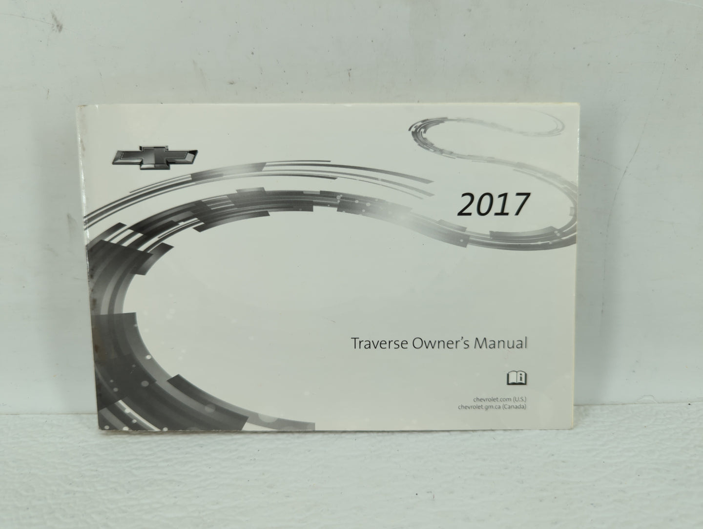 2007 Chevrolet Traverse Owners Manual Book Guide P/N:23216842 OEM Used Auto Parts - Oemusedautoparts1.com