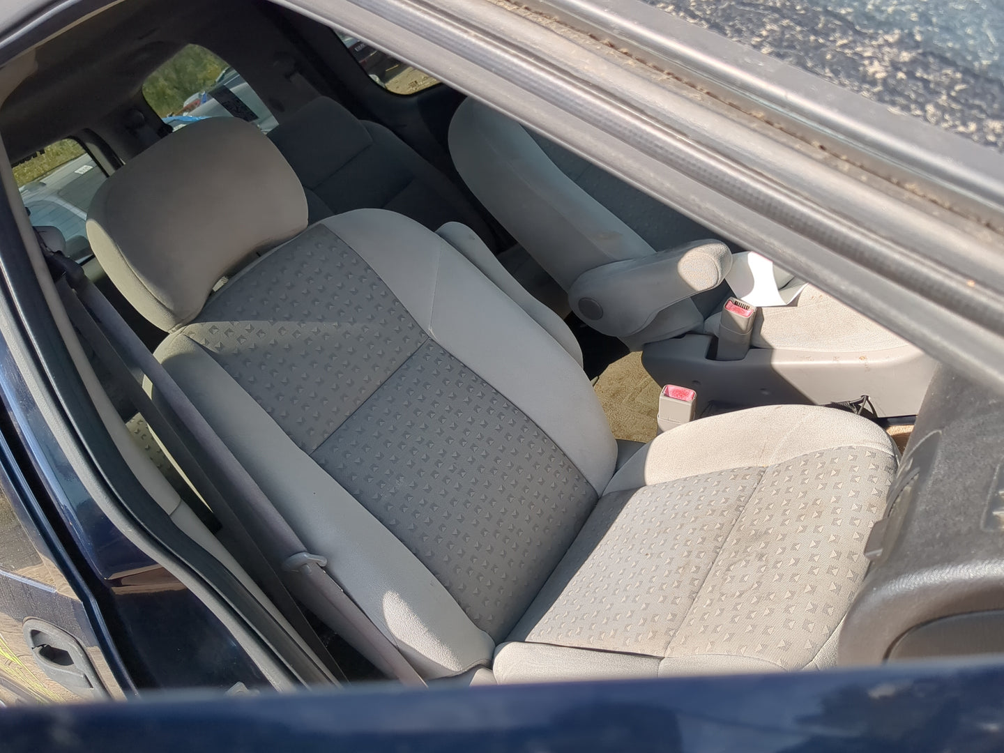 2005-2009 Chevrolet Uplander Passenger Front Seat Oem - Oemusedautoparts1.com
