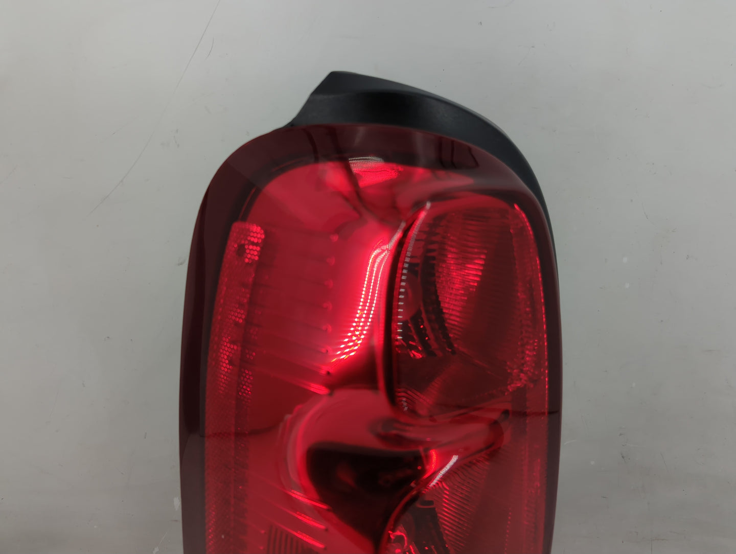 2007 Chevrolet Uplander Tail Light Assembly Driver Left OEM P/N:15787131 Fits OEM Used Auto Parts - Oemusedautoparts1.com
