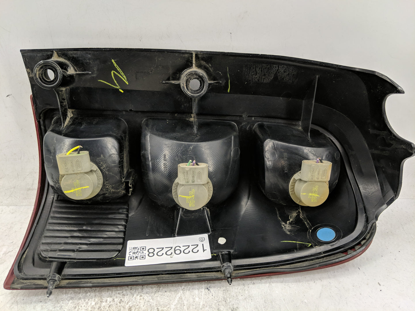 2007 Chevrolet Uplander Tail Light Assembly Driver Left OEM P/N:15787131 Fits OEM Used Auto Parts - Oemusedautoparts1.com