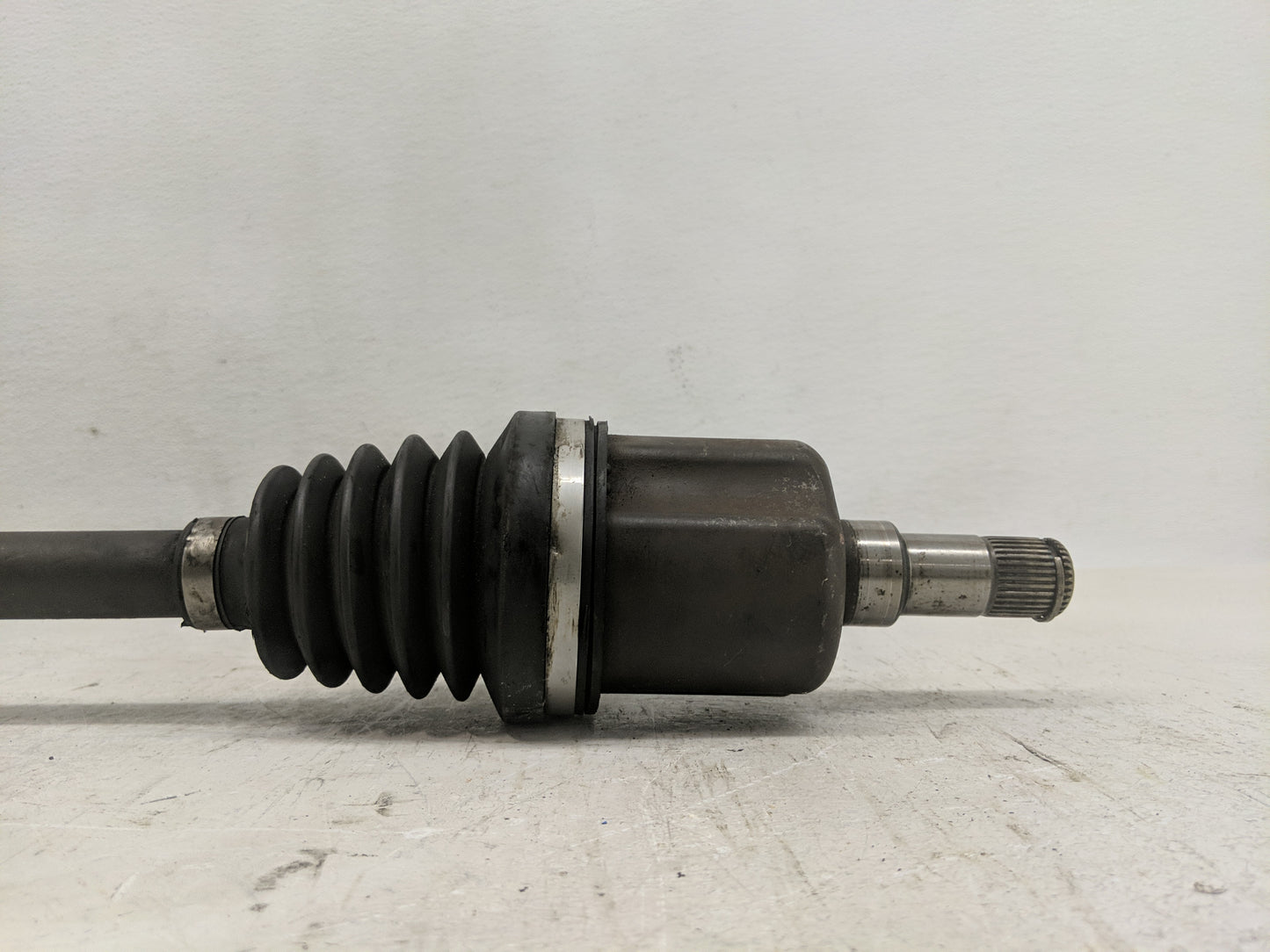 2005-2009 Chevrolet Uplander Axle Shaft Front Driver Cv C/v - Oemusedautoparts1.com