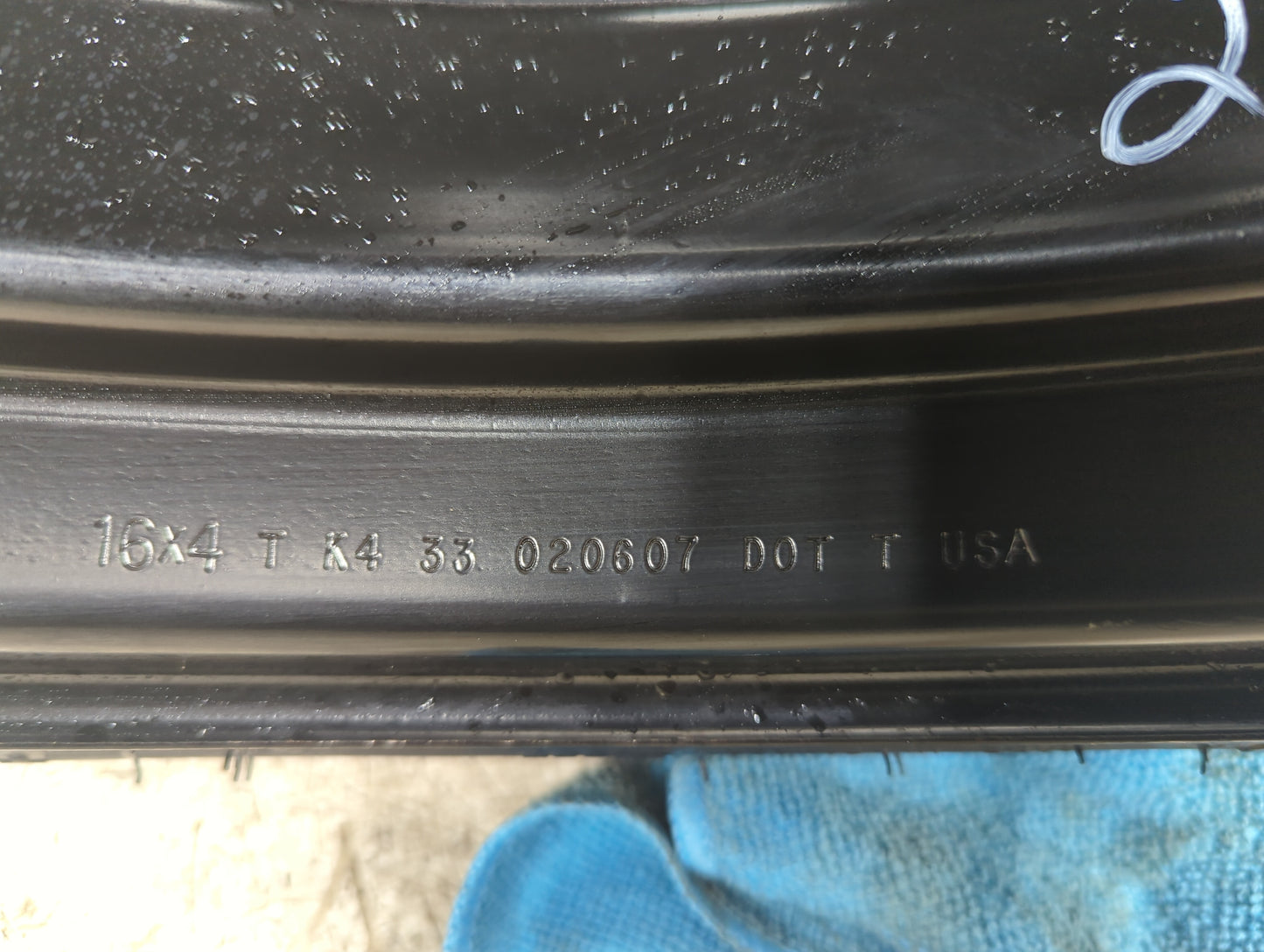 2007 Chevrolet Impala (80 & Up) Impala Spare Donut Tire Wheel Rim Oem - Oemusedautoparts1.com