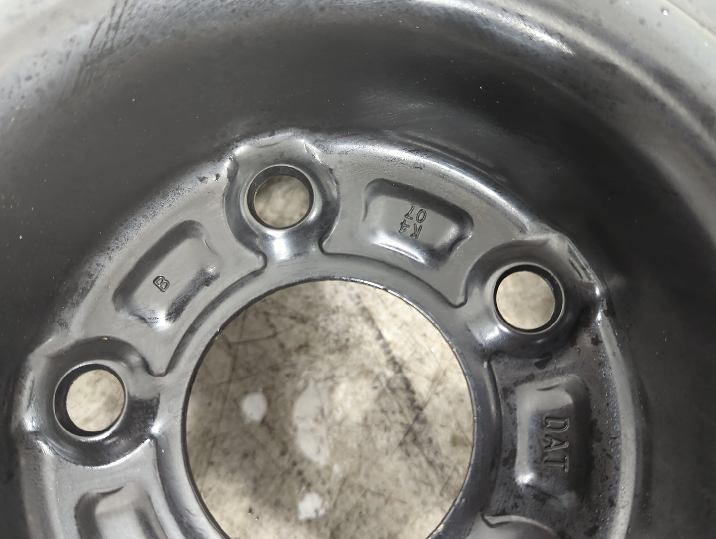 2007 Chevrolet Impala (80 & Up) Impala Spare Donut Tire Wheel Rim Oem - Oemusedautoparts1.com
