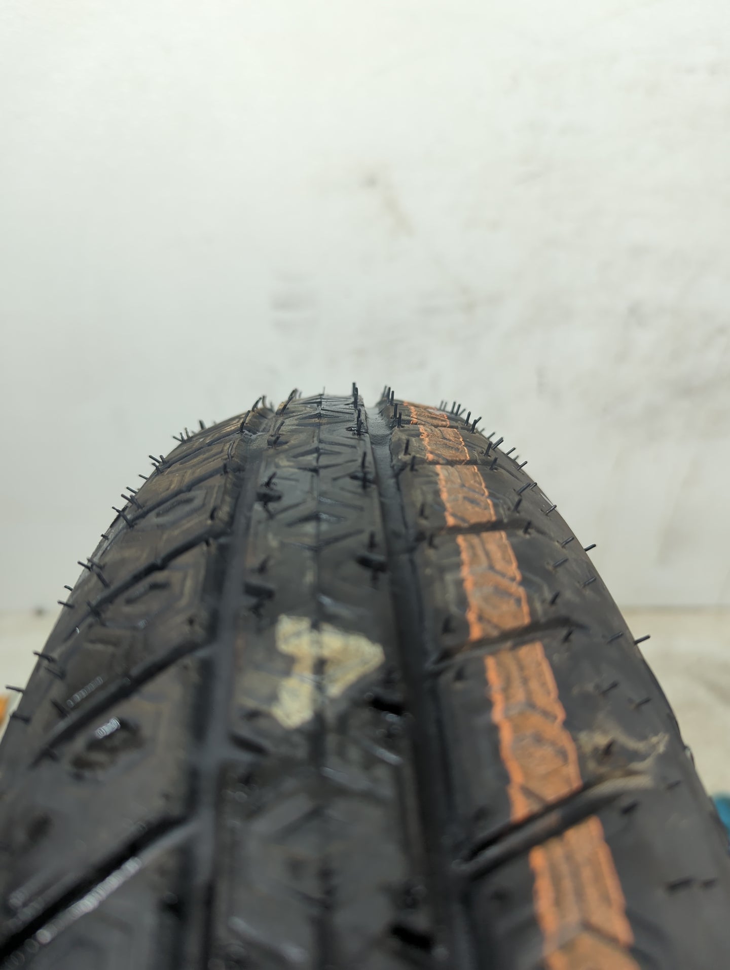 2007 Chevrolet Impala (80 & Up) Impala Spare Donut Tire Wheel Rim Oem - Oemusedautoparts1.com
