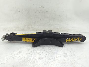 2007 Chrysler 200 Spare Scissor Car Jack - Oemusedautoparts1.com