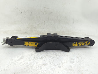 compare product 2007 Chrysler 200 Spare Scissor Car Jack