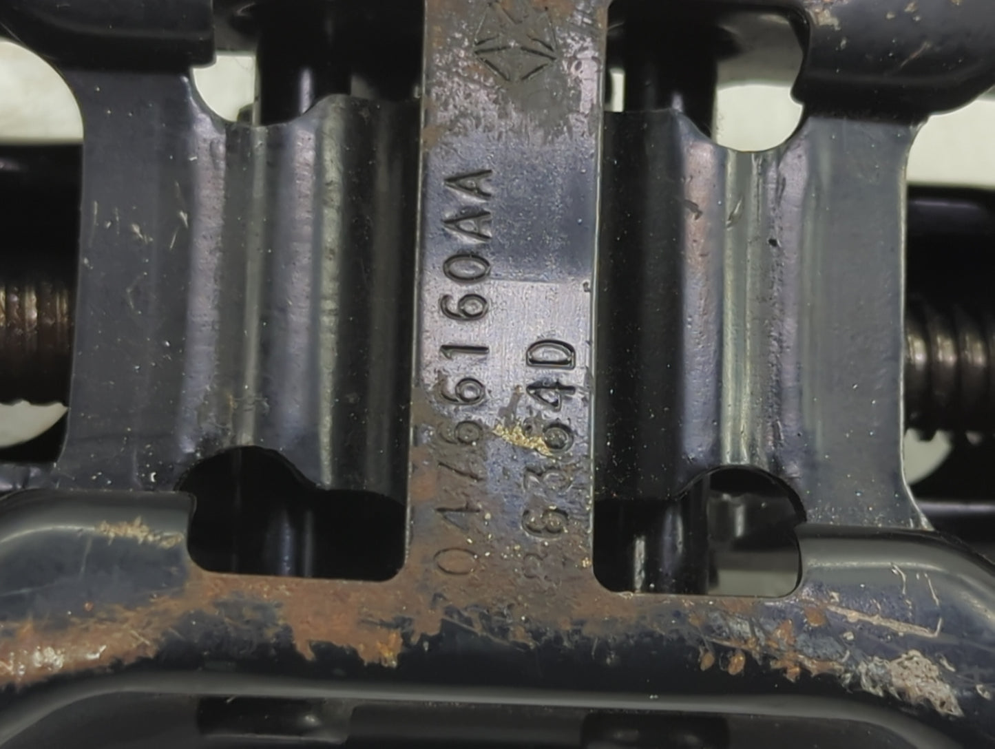 2007 Chrysler 200 Spare Scissor Car Jack - Oemusedautoparts1.com