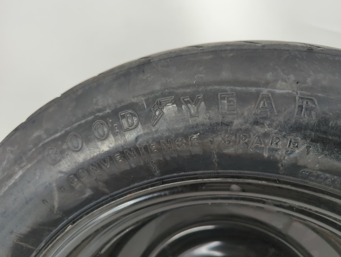 2007 Chrysler 200 Spare Donut Tire Wheel Rim Oem - Oemusedautoparts1.com