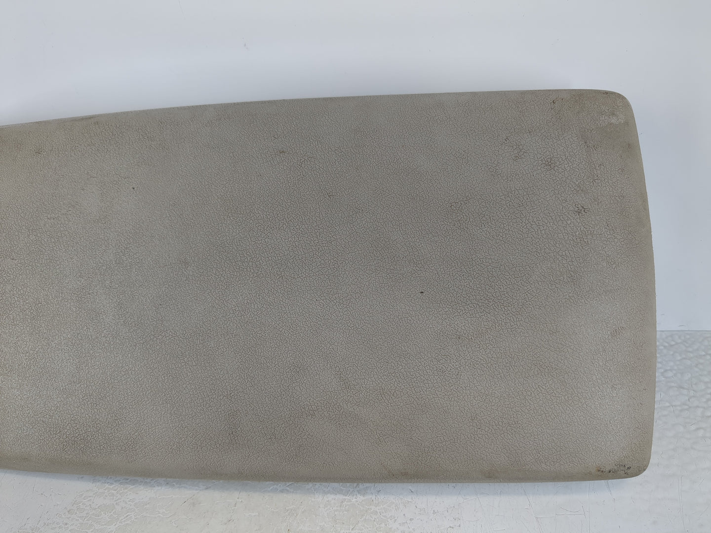 2006-2007 Chrysler 300 Center Floor Console Fits Fits 2006 2007 OEM Used Auto Parts - Oemusedautoparts1.com