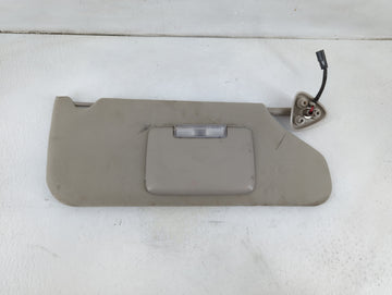 2005-2007 Chrysler 300 Sun Visor Shade Replacement Passenger Right Mirror Fits Fits 2005 2006 2007 OEM Used Auto Parts