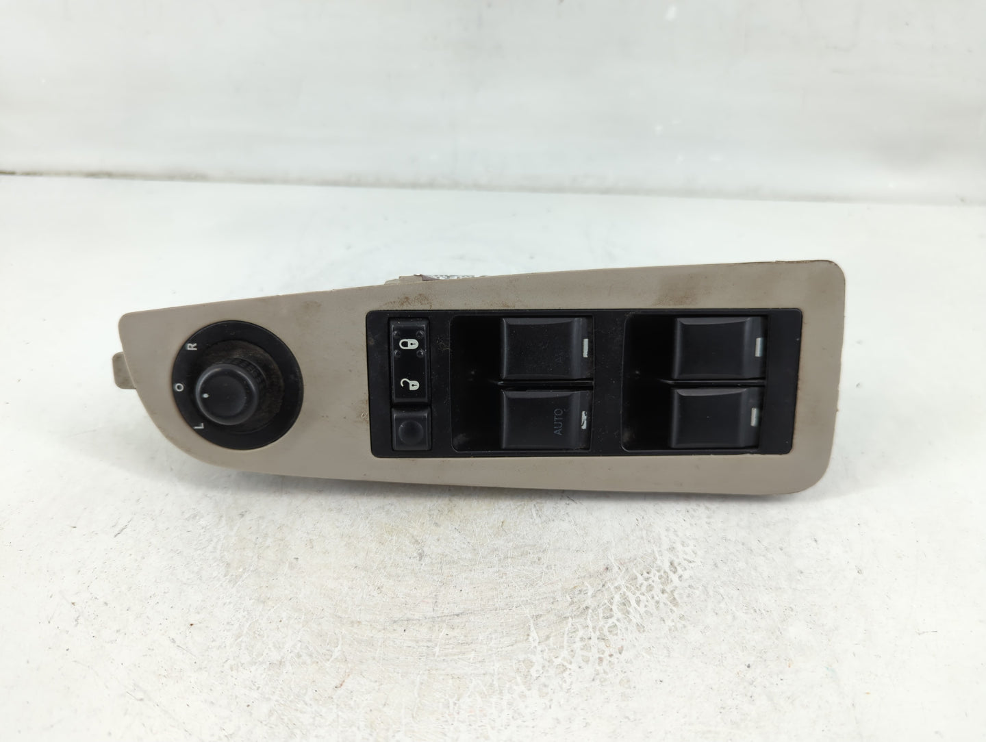 2006-2010 Chrysler 300 Master Power Window Switch Replacement Driver Side Left P/N:04602781AA Fits OEM Used Auto Parts - Oem