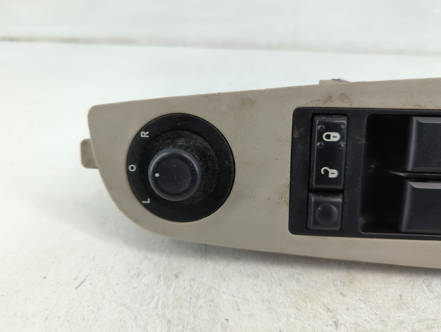 2006-2010 Chrysler 300 Master Power Window Switch Replacement Driver Side Left P/N:04602781AA Fits OEM Used Auto Parts - Oem