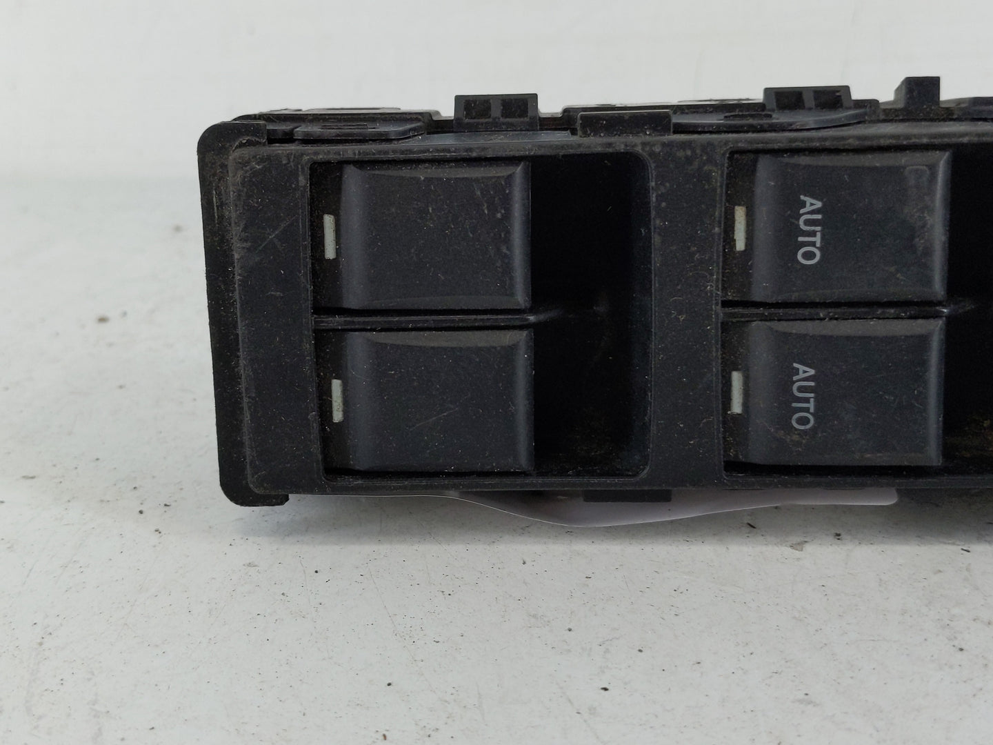 2007 Chrysler 300 Master Power Window Switch Replacement Driver Side Left P/N:04602781AA Fits OEM Used Auto Parts - Oemuseda