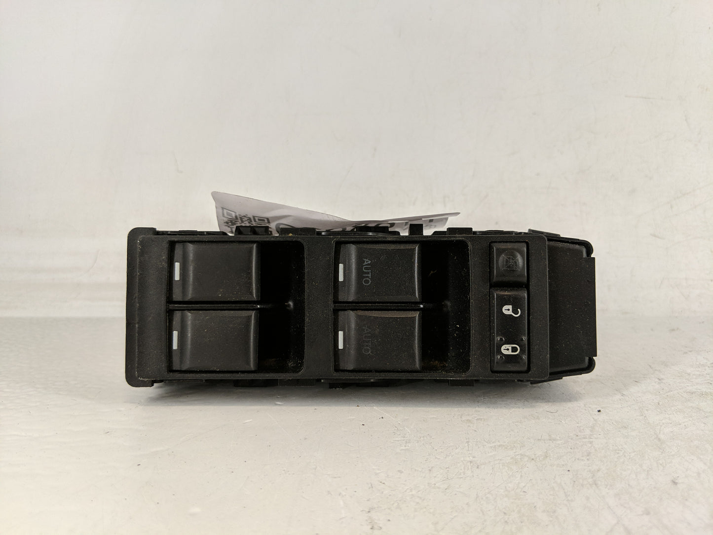 2006-2010 Chrysler 300 Master Power Window Switch Replacement Driver Side Left P/N:04602781AA Fits OEM Used Auto Parts - Oem