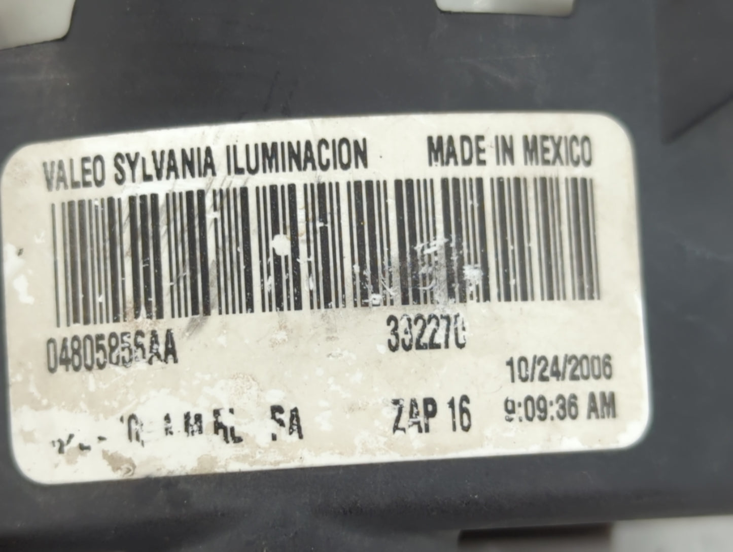 2005-2010 Chrysler 300 Driver Left Oem Front Light Lamp - Oemusedautoparts1.com